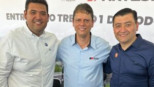 Governador refor&ccedil;a compromisso com Suzano durante entrega do Trecho Norte do Rodoanel