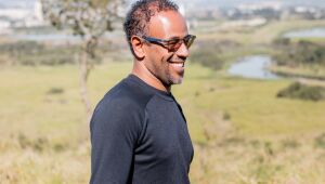 Escritor Sacolinha chega ao 14&ordm; livro com vigor literário e intelectual