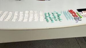 Homem é preso por tráfico com 159 porções de drogas em Itaquá

