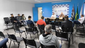 Arujá debate prevenção às chuvas de verão