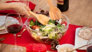 Dicas para manter a alimenta&ccedil;&atilde;o equilibrada nas festas de fim de ano