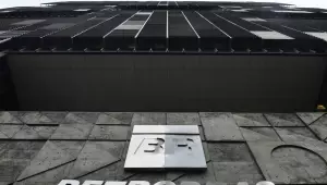 Petrobras reduz preço da gasolina em 5,2% a partir desta terça