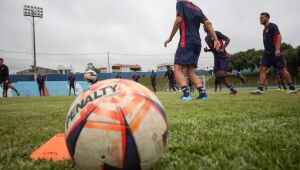 Novo elenco do Usac faz treino de apresenta&ccedil;&atilde;o no Suzan&atilde;o