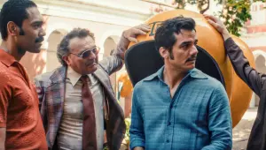 O Agente Secreto faz hist&oacute;ria no Globo de Ouro com dois pr&ecirc;mios
