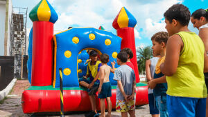 Férias na praça reúne diversas atividades em Ferraz