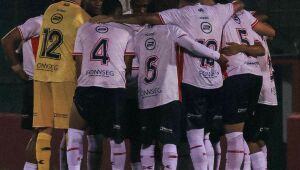 Com um a menos, Usac perde para a Portuguesa Santista na A3
