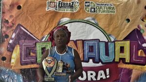 Escola de Samba Ra&iacute;zes &eacute; campe&atilde; do Carnaval de Ferraz na volta dos desfiles de Rua ap&oacute;s 13 anos
