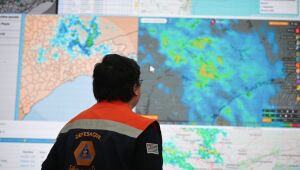 Defesa Civil renova alerta de chuvas intensas e mant&eacute;m Gabinete de Crise at&eacute; quinta-feira (26)