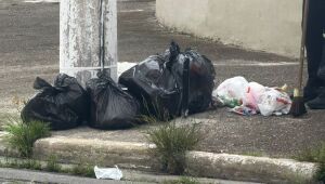 Falta de coleta impacta bairros de Suzano; moradores reclamam