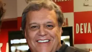 Morre aos 78 anos o diretor e ator Dennis Carvalho