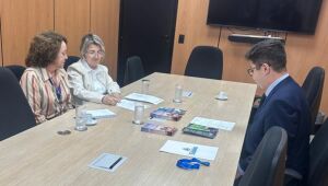 Secret&aacute;rio apresenta demandas de Suzano em reuni&atilde;o no Minist&eacute;rio das Comunica&ccedil;&otilde;es