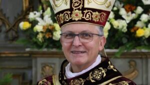 '&Eacute; direito de toda fam&iacute;lia ter uma digna habita&ccedil;&atilde;o', diz bispo em carta