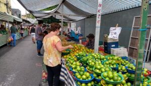 Prazo para renovação de alvará de feirantes e ambulantes termina nesta quinta-feira em Ferraz