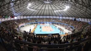 Fundo Social realiza troca de ingressos para jogo do Suzano V&ocirc;lei contra o Minas