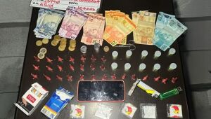 Homem é preso por tráfico de drogas após tentativa de fuga em Arujá