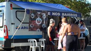 A&ccedil;&atilde;o de Carnaval em Aruj&aacute; promove orienta&ccedil;&otilde;es e distribui mais de 1,2 mil kits de preven&ccedil;&atilde;o