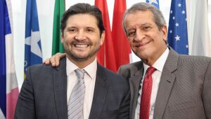 Sessão Solene concede Colar de Honra ao Mérito Legislativo a Valdemar Costa Neto