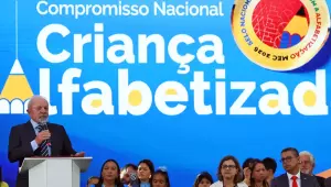 Brasil atinge meta com 66% das crian&ccedil;as alfabetizadas em idade certa