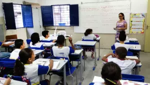 Escolas terão conteúdos de prevenção à violência contra a mulher