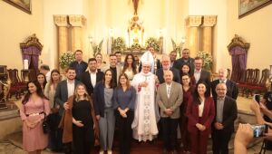 Celebra&ccedil;&atilde;o dos 25 anos de minist&eacute;rio do bispo Dom Pedro re&uacute;ne pol&iacute;ticos