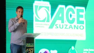 Autoridades municipais prestigiam posse da diretoria da ACE e do CMEC&nbsp;