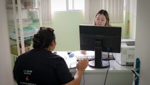 A&ccedil;&atilde;o do Mar&ccedil;o Lil&aacute;s refor&ccedil;a preven&ccedil;&atilde;o e cuidado com a sa&uacute;de da mulher em Ferraz