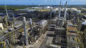 Petrobras reajusta pre&ccedil;o do diesel em R$ 0,38 por litro