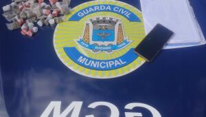 GCM localiza 79 por&ccedil;&otilde;es de entorpecentes no Miguel Badra