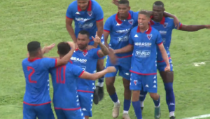 Ecus vence Colorado, em Caieiras, e se aproxima do G-8