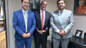 Prefeito garante R$ 30 milhões em investimentos para Suzano em agendas na capital federal