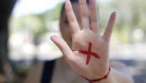 Rede municipal oferece acolhimento especializado para 430 mulheres v&iacute;timas de viol&ecirc;ncia