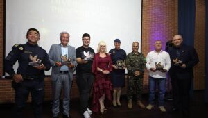 Servidores municipais s&atilde;o homenageados em premia&ccedil;&atilde;o do Instituto Cegonha