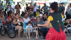 'Circuito Sesc de Artes' re&uacute;ne mais de 3 mil pessoas no Parque Max Feffer