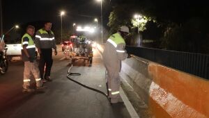 Transporte conclui pintura do viaduto Ryu Mizuno e repetir&aacute; servi&ccedil;o no Leon Feffer