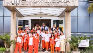 Programa "Embarcando na Esta&ccedil;&atilde;o Liter&aacute;ria" promove experi&ecirc;ncias de leitura para alunos de Guararema