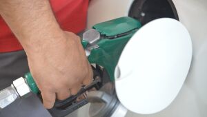 Pesquisa da ANP mostra pre&ccedil;o m&eacute;dio de R$ 6,04 da gasolina comum