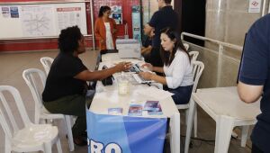 Procon municipal realiza a&ccedil;&atilde;o de orienta&ccedil;&atilde;o ao consumidor na Esta&ccedil;&atilde;o Suzano