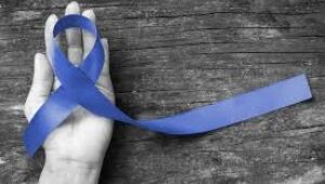 Mar&ccedil;o azul-marinho refor&ccedil;a alerta para preven&ccedil;&atilde;o do c&acirc;ncer colorretal no Brasil