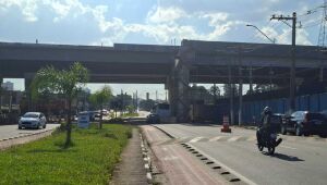 Interdi&ccedil;&atilde;o na Avenida Brasil altera tr&acirc;nsito em Po&aacute; nesta quarta-feira