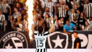 Botafogo bate Chape em jogo de abertura da 5&ordf; fase da Copa do Brasil