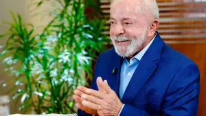 Guerra contra o Ir&atilde; &eacute; desnecess&aacute;ria e baseada em mentira, diz Lula