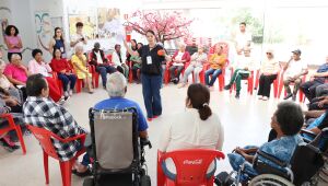 Planejamento Urbano promove espa&ccedil;o de escuta com idosos para programa 'Bairros + Completos'