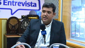 Pedro Ishi lembra do av&ocirc; e deixa mensagem: '&Eacute; uma honra, muito grande, ser prefeito dessa cidade'