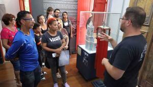 Suzano celebra Dia Nacional da Libras com evento e curso para servidores