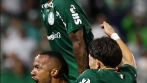 Em noite de Marlon Freitas, Palmeiras derrota Gr&ecirc;mio