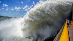 Diretor brasileiro de Itaipu garante tarifa reduzida em 2027