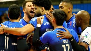 Em busca da semifinal, Suzano V&ocirc;lei disputa 3&ordm; jogo contra o Itamb&eacute; Minas