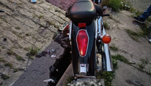 Homem furta moto, é detido por populares e preso pela polícia em Mogi