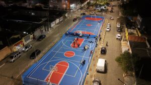 Prefeitura entrega quadras e conjunto de pra&ccedil;as do Cruzeirinho revitalizadas