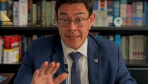 Cinco telefones de advogados foram usados para golpes, alerta presidente